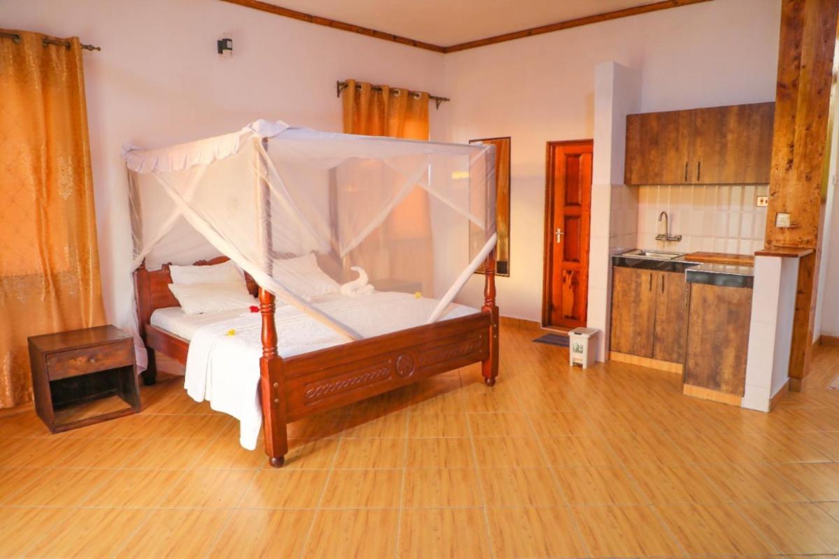 Suitetrails - Kilifi Blue House Resort