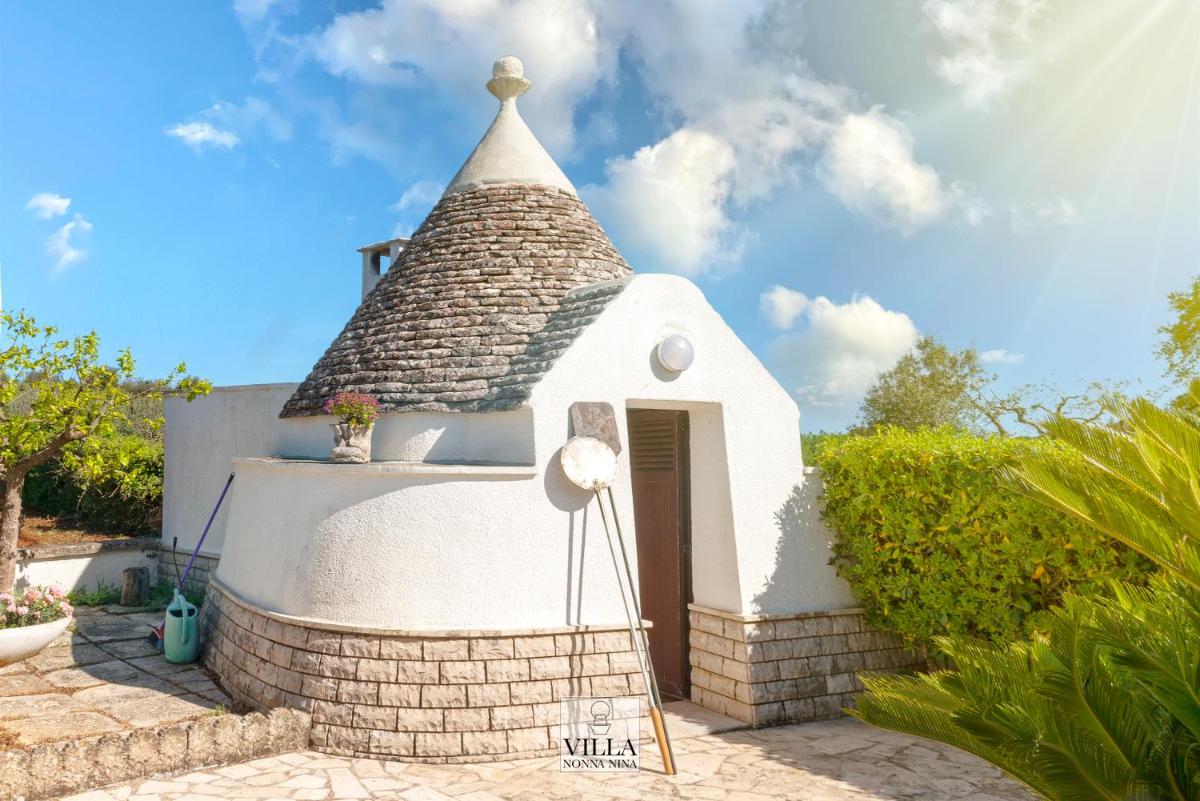 Villa Nonna Nina with Swimming Pool - Housity