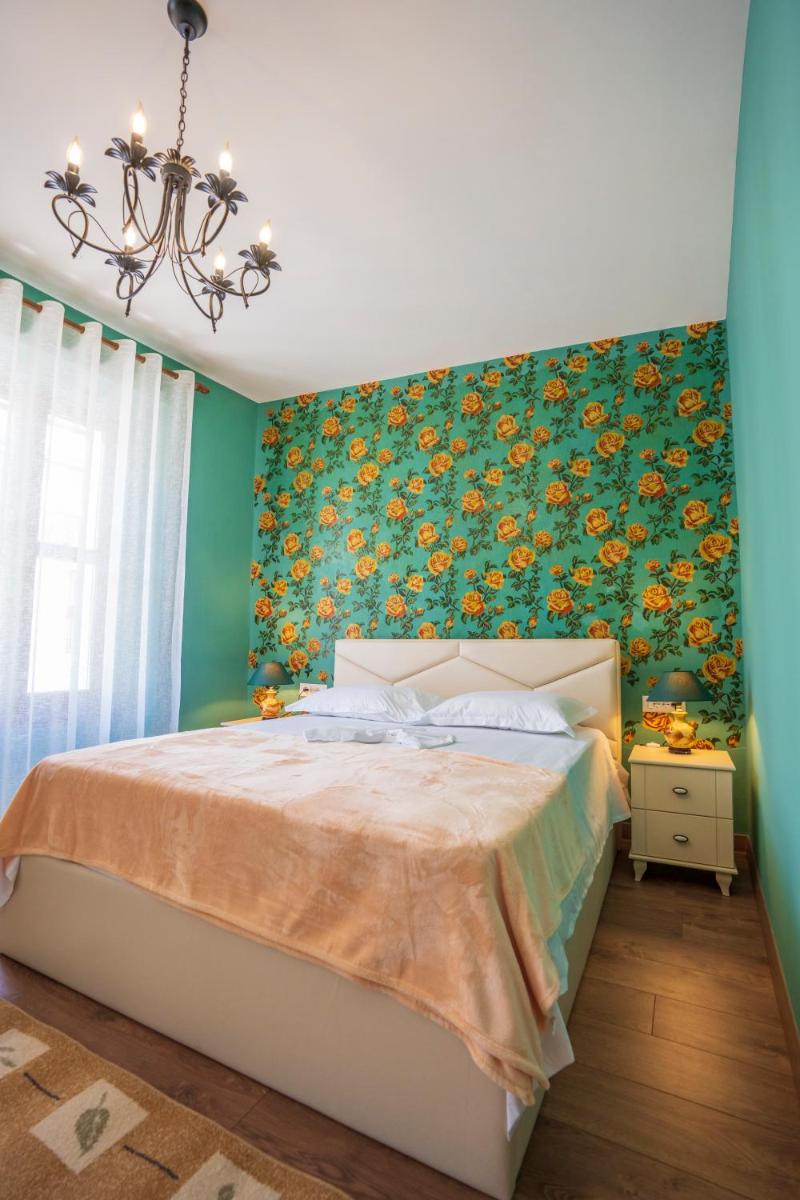 Art Rooms Gjuhadol - Housity