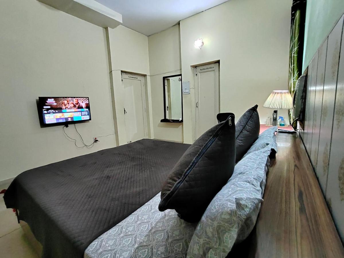 UVs Homestay - Housity