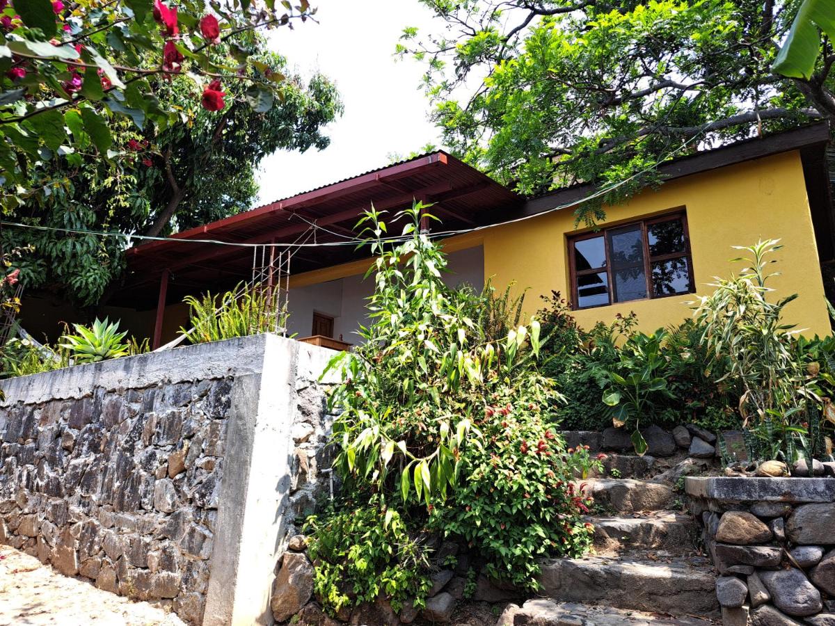 Suitetrails - Casa Maguey - Vista al lago pueblo Maya Tradicional