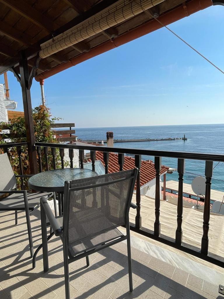 Studios Loukia - Housity