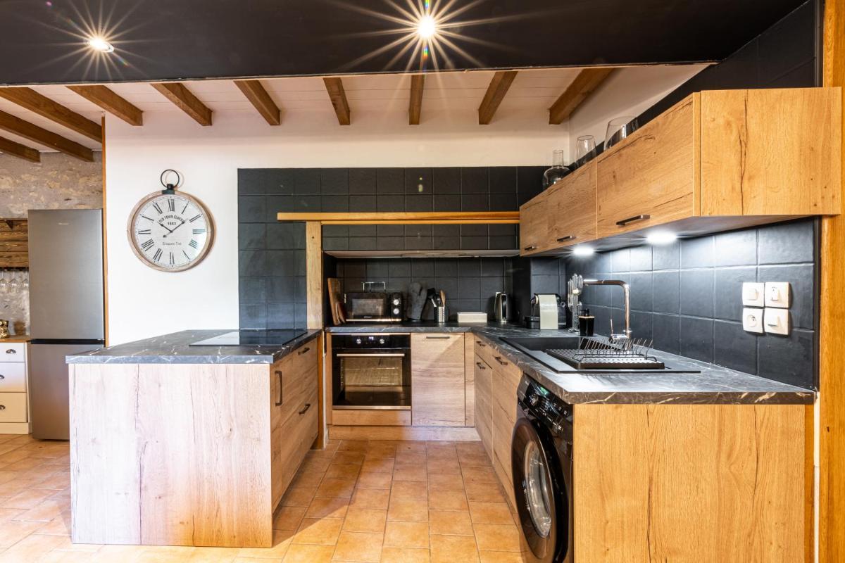 Superbe appartement, situé au cœur de la ville. - Housity
