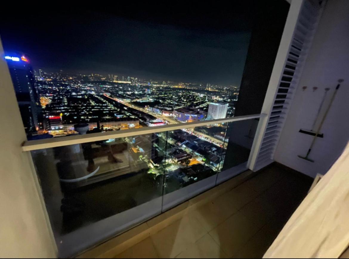 Studio with a Balcony @Twin Galaxy Residence - Housity