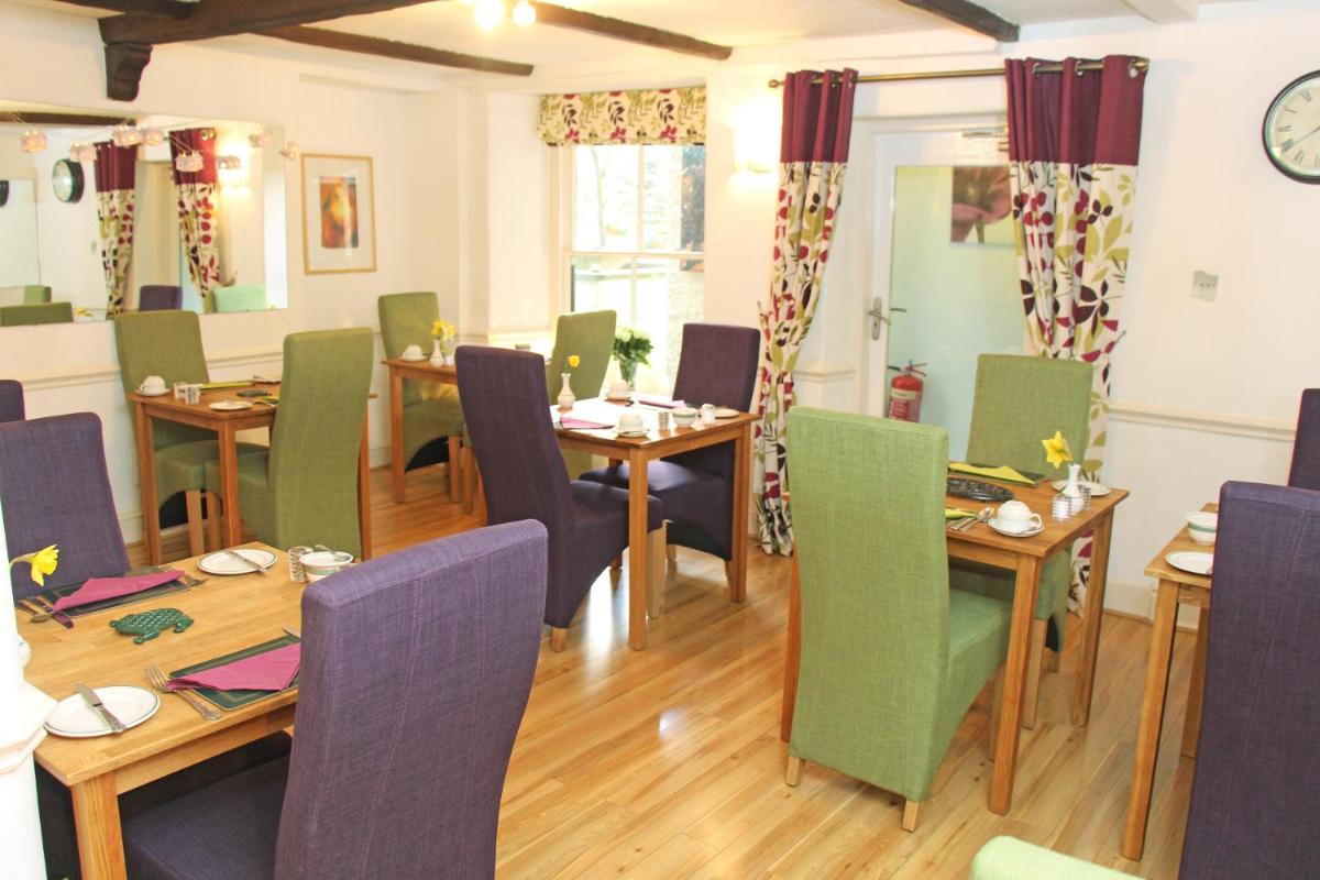 St John's Lodge Guest House incl off-site leisure club - Housity