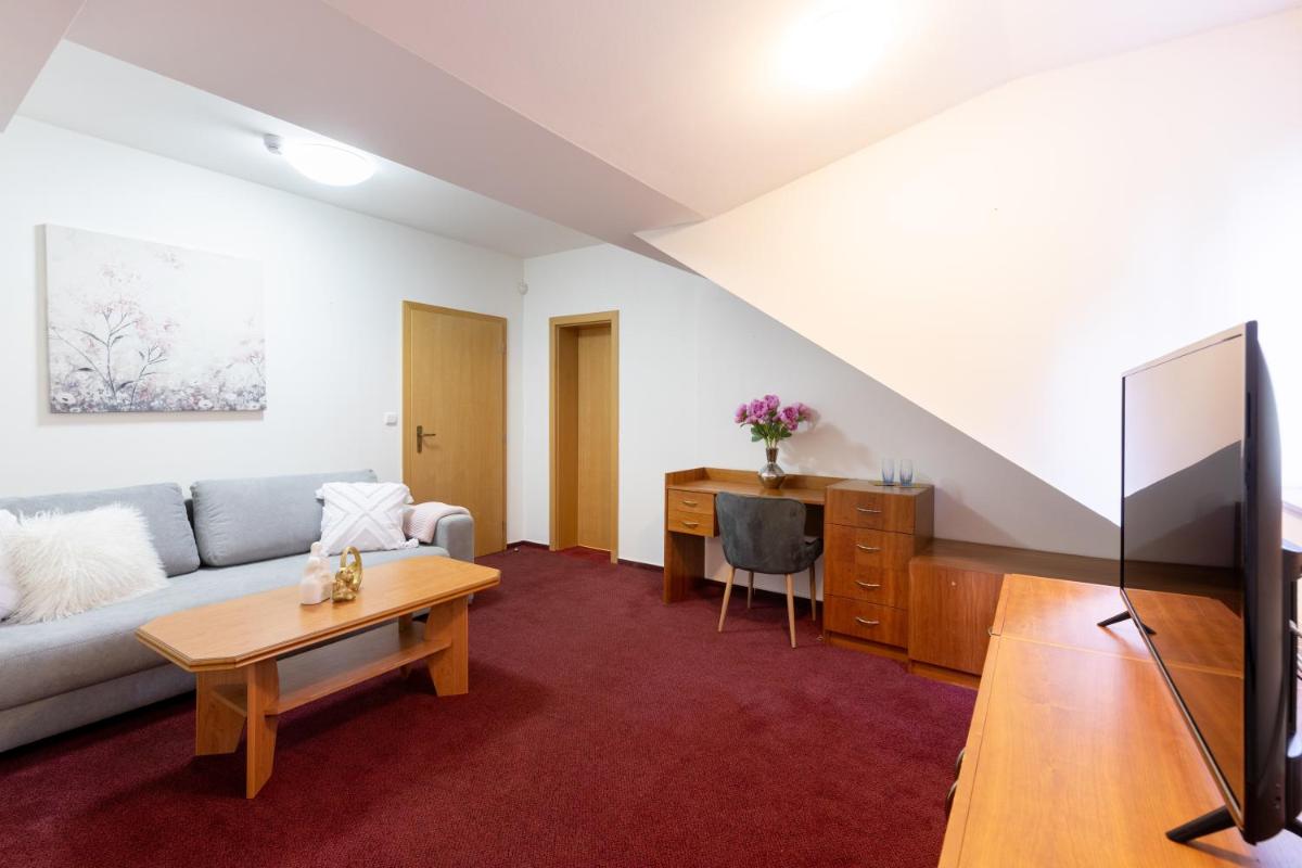 Penzion Jas - Housity