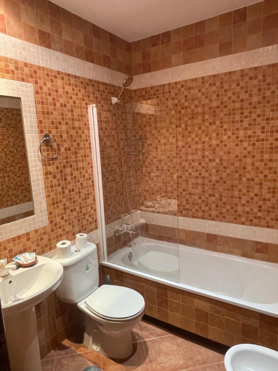 HOSTAL CHIQUININO II - Housity