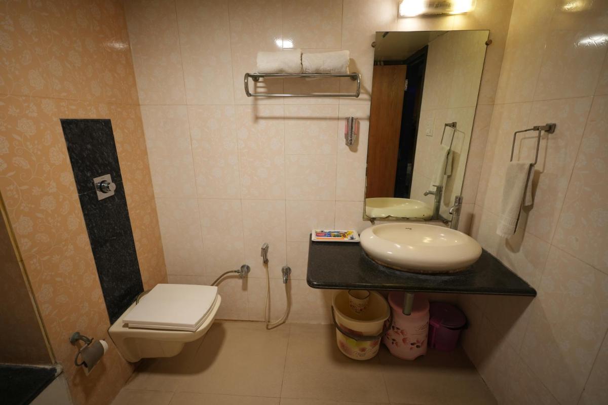 Hotel City Symphony - Housity