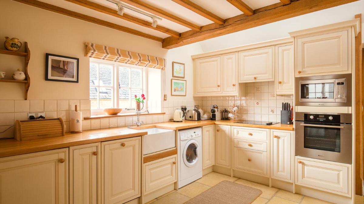 Boddingtons Barn @ Norton Grounds - Housity
