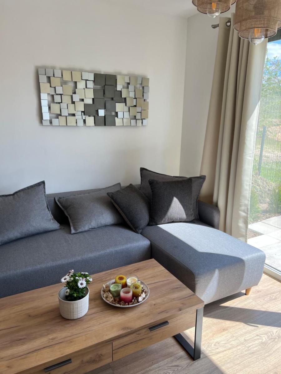 Apartament nad jeziorem - Housity