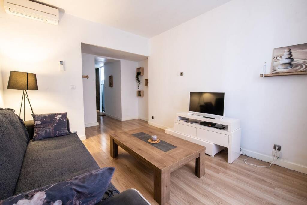 appart cosy,calme à 2 pas du centre de montbrison - Housity