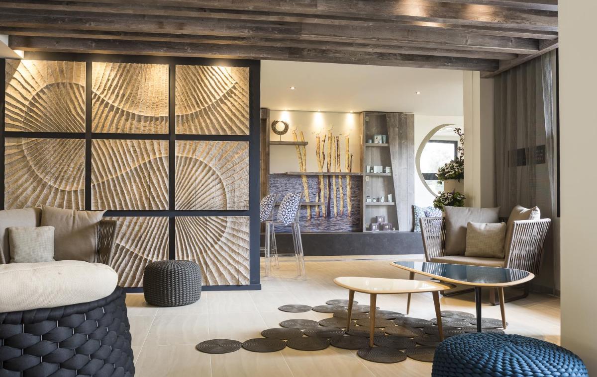 Coin salon dans l'établissement Thalazur Arcachon