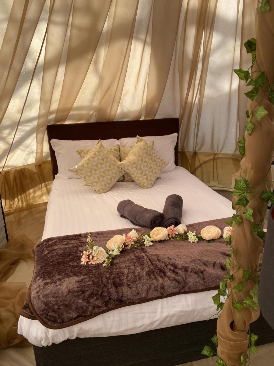 Glamping By Stansted Airport - Housity