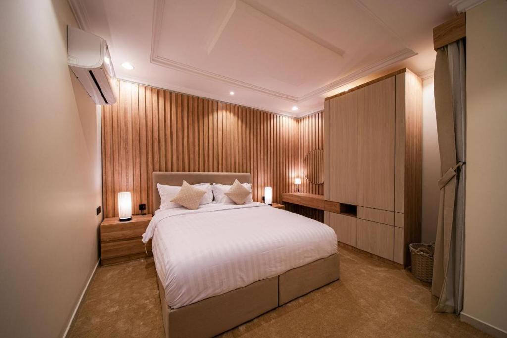 The Artisan Residence - Housity