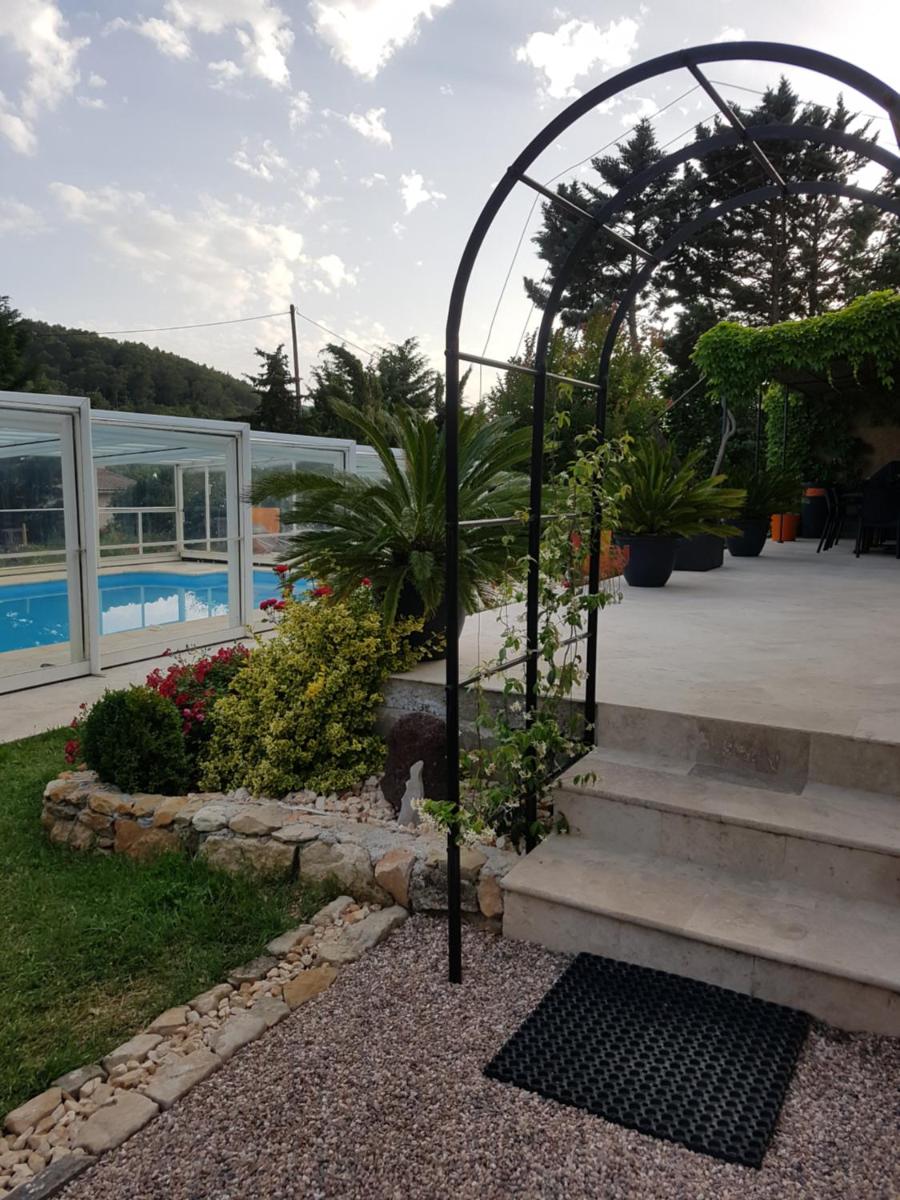 Petite pause à la campagne - Housity