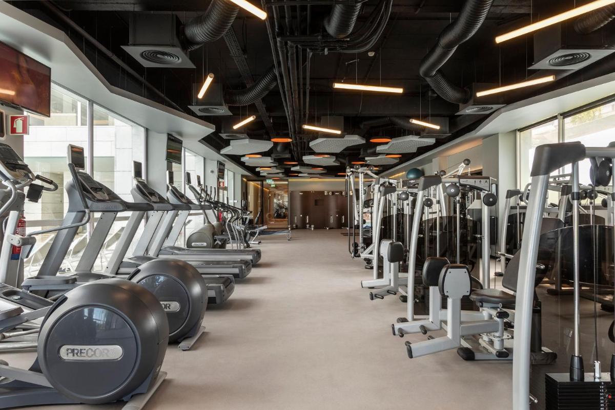 O centro de fitness e/ou as comodidades de fitness de Crowne Plaza - Caparica Lisbon