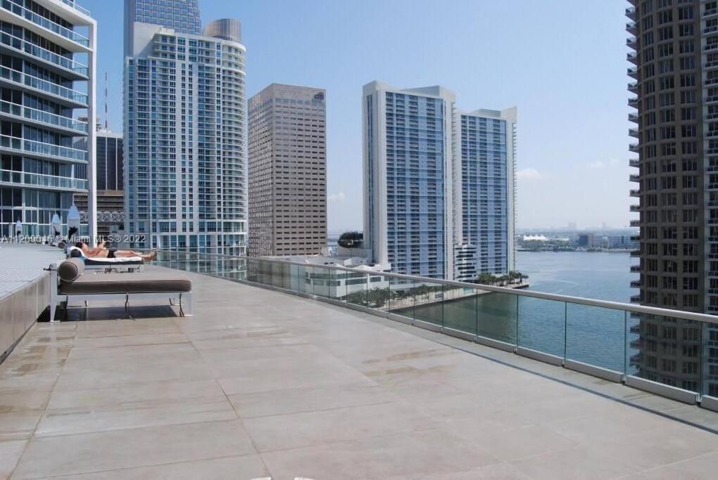 Luxury 1bed condo ocean front - Housity
