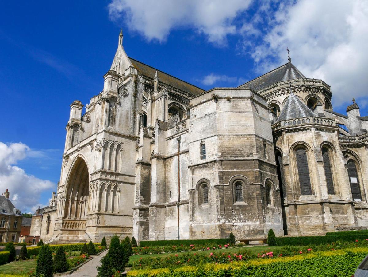 ibis Saint-Omer Centre - Housity