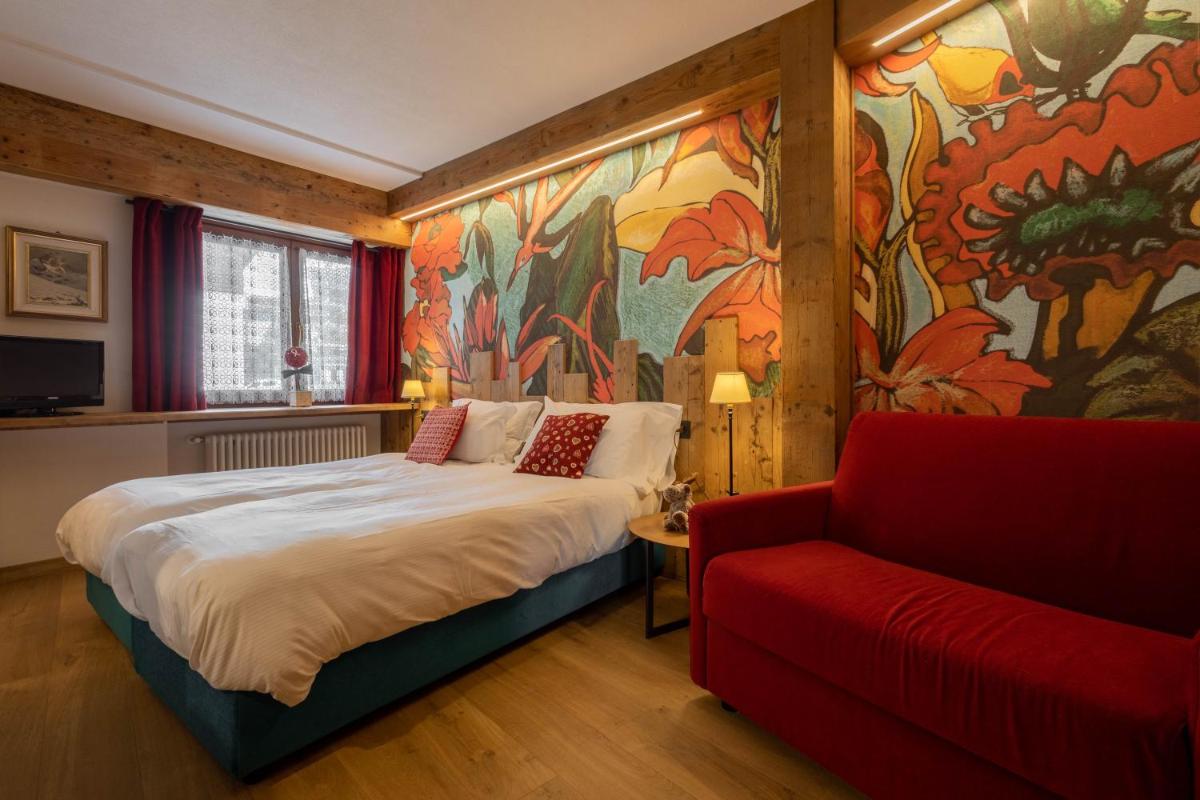 Hotel & Ristorante Serenella - Housity