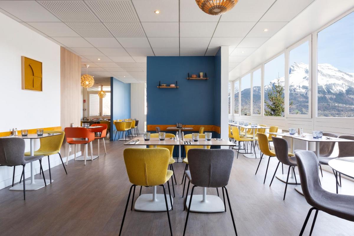 Coin salon dans l'établissement SOWELL HOTELS Mont Blanc et SPA