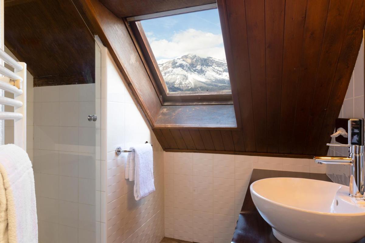 Salle de bains dans l'établissement SOWELL HOTELS Mont Blanc et SPA