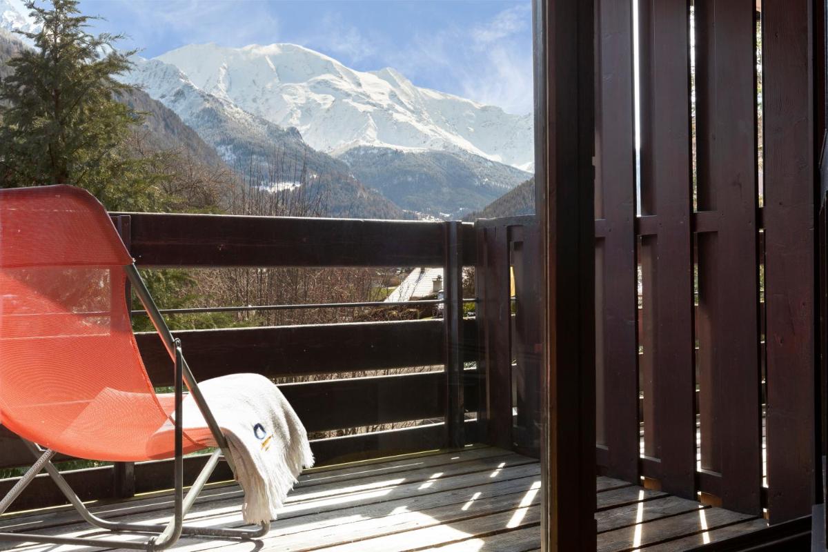 Vue générale sur la montagne ou vue sur la montagne depuis l'hôtel