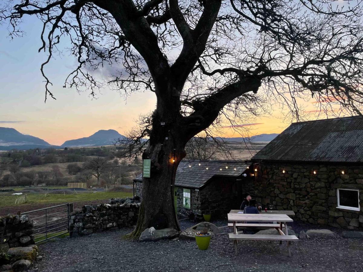 Converted barn, perfect MTB break, Coed y Brenin - Housity