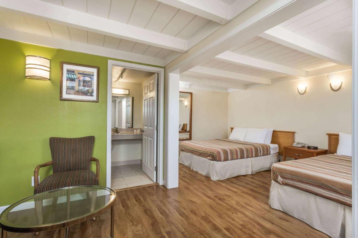 Travelodge by Wyndham Fairfield/Napa Valley - Housity
