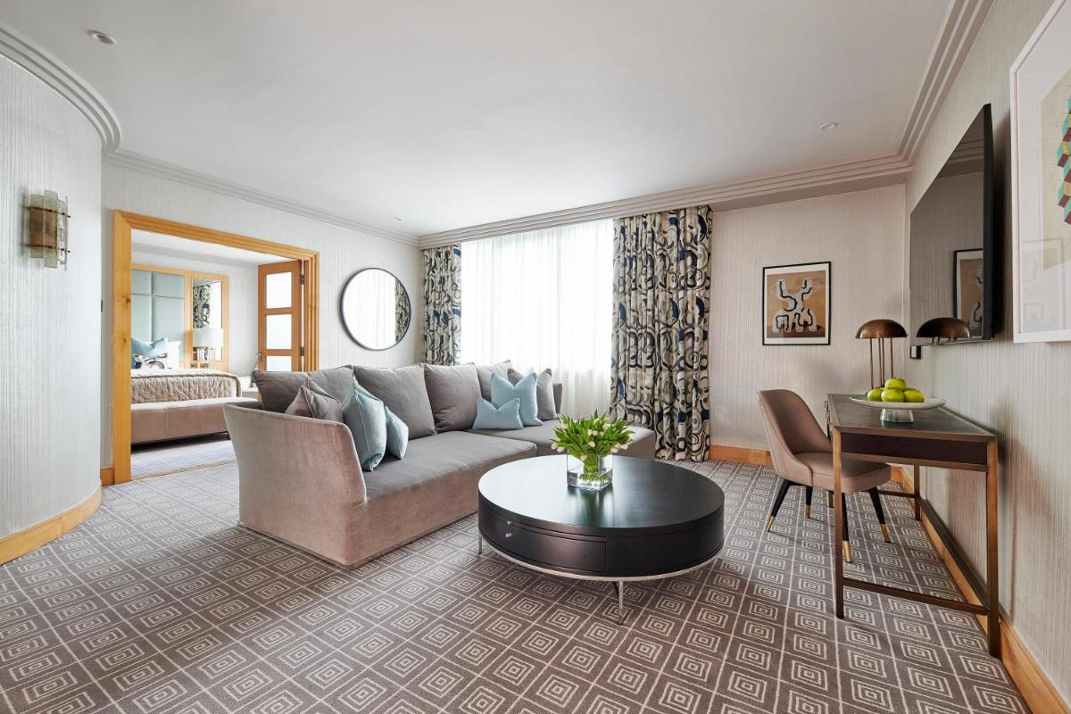 The Westbury Hotel - Housity