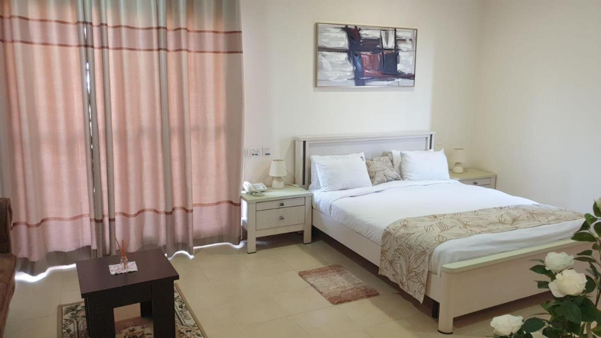 La Paz Hotel - Housity