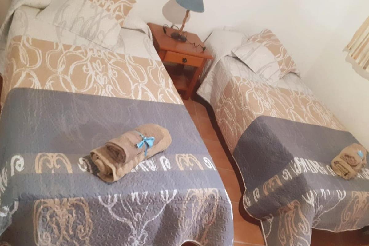 EDEN RENTALS North Paradise 'House A' - Housity
