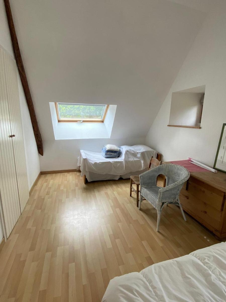 Suitetrails - Spacious Longere,heated swimming pool, idyllic setting, Southern Brittany, FR