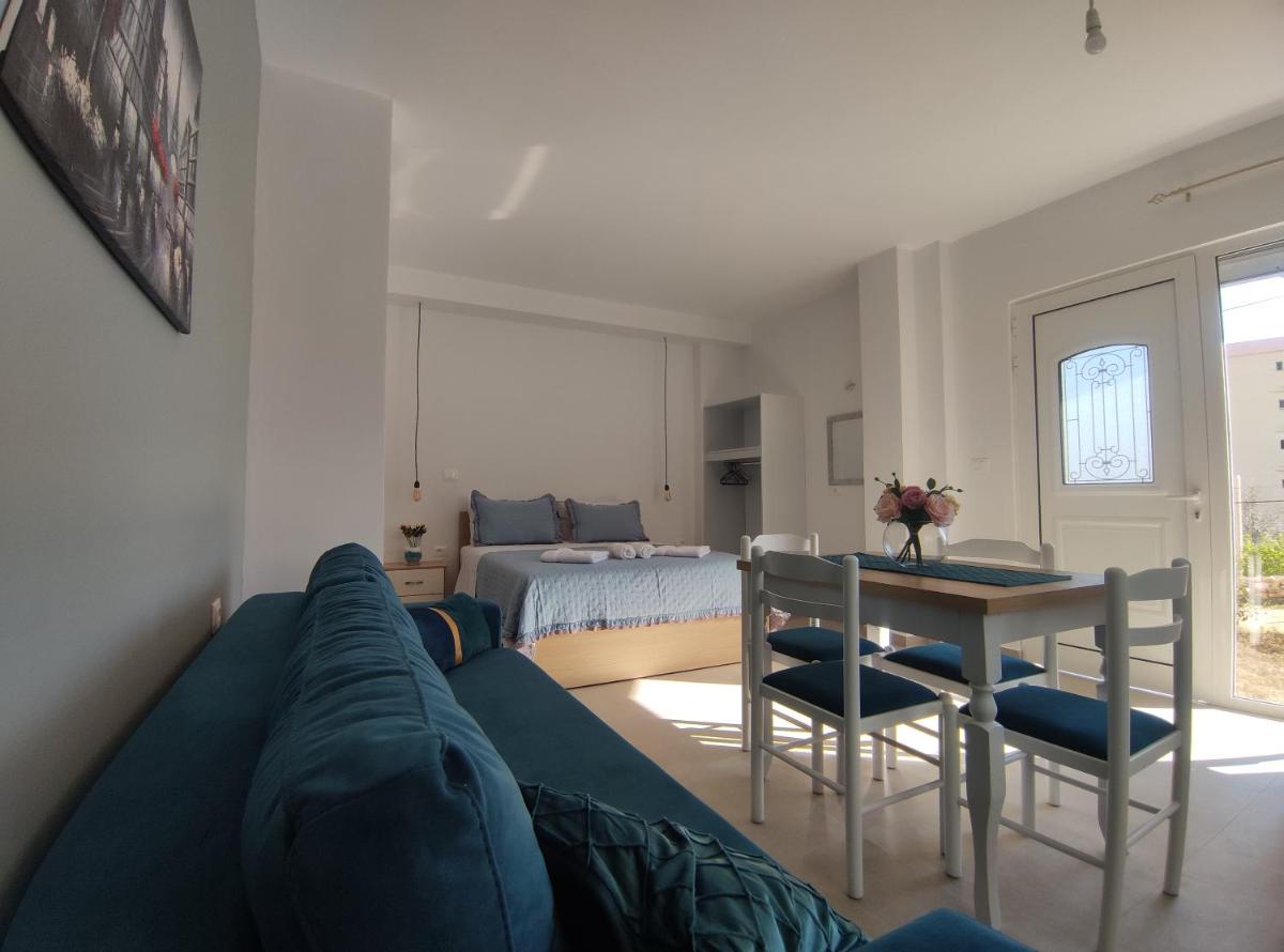 Ionia Apartments - Housity