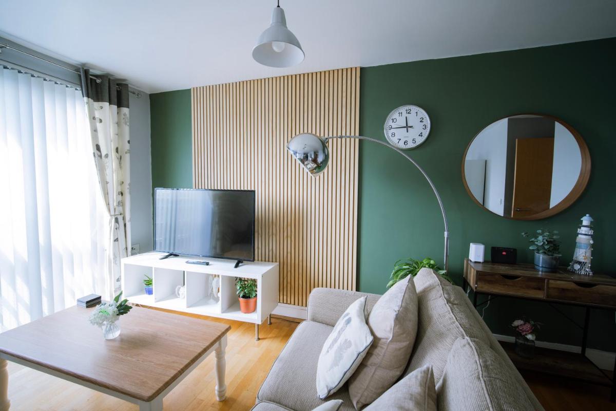 Modern central Penthouse - 1 SecureParking - Housity