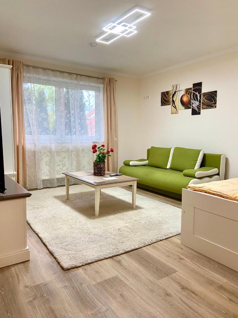 Wohnung im Erdgeschoss - Housity