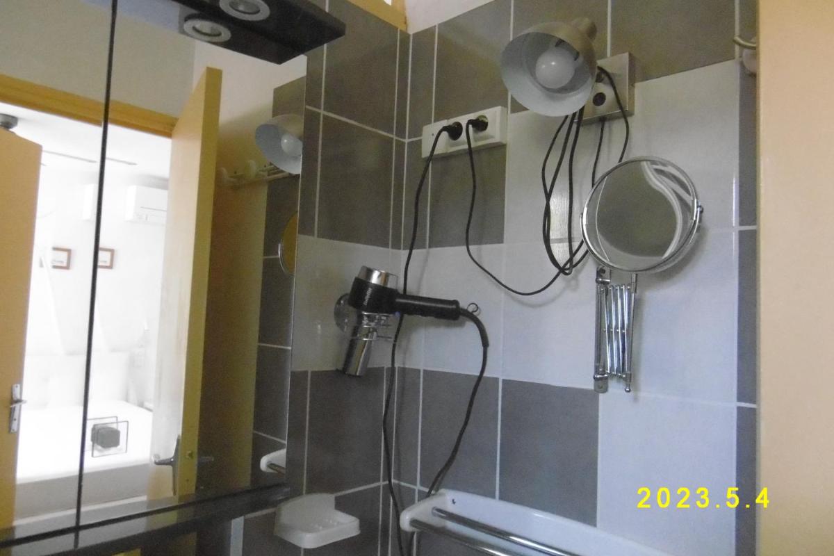 rez de chaussée studio climatisé dans villa - Housity