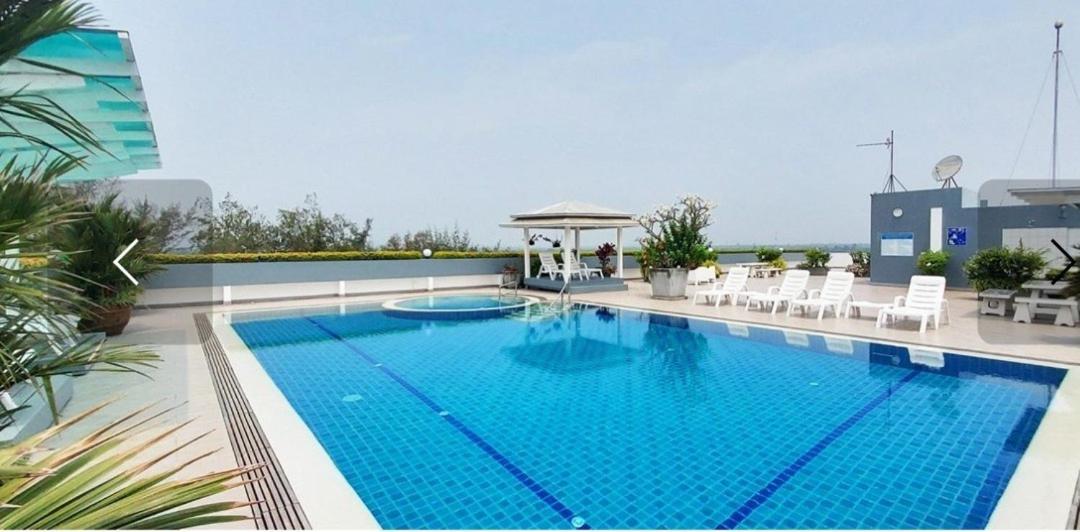 Avatara B condominium B23 - Housity