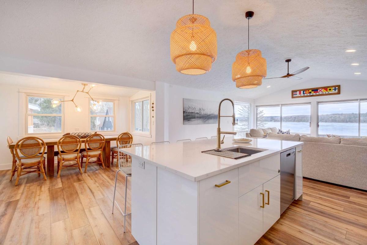 East Jordan Vacation Rental on Lake Charlevoix! - Housity
