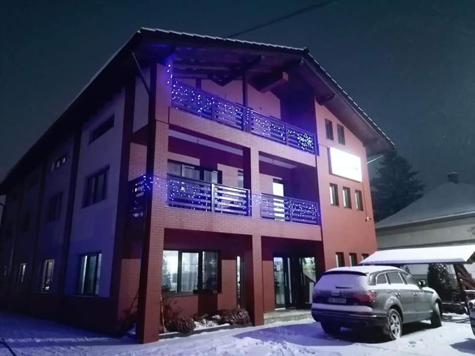ENIGMA BUCOVINEI - Housity