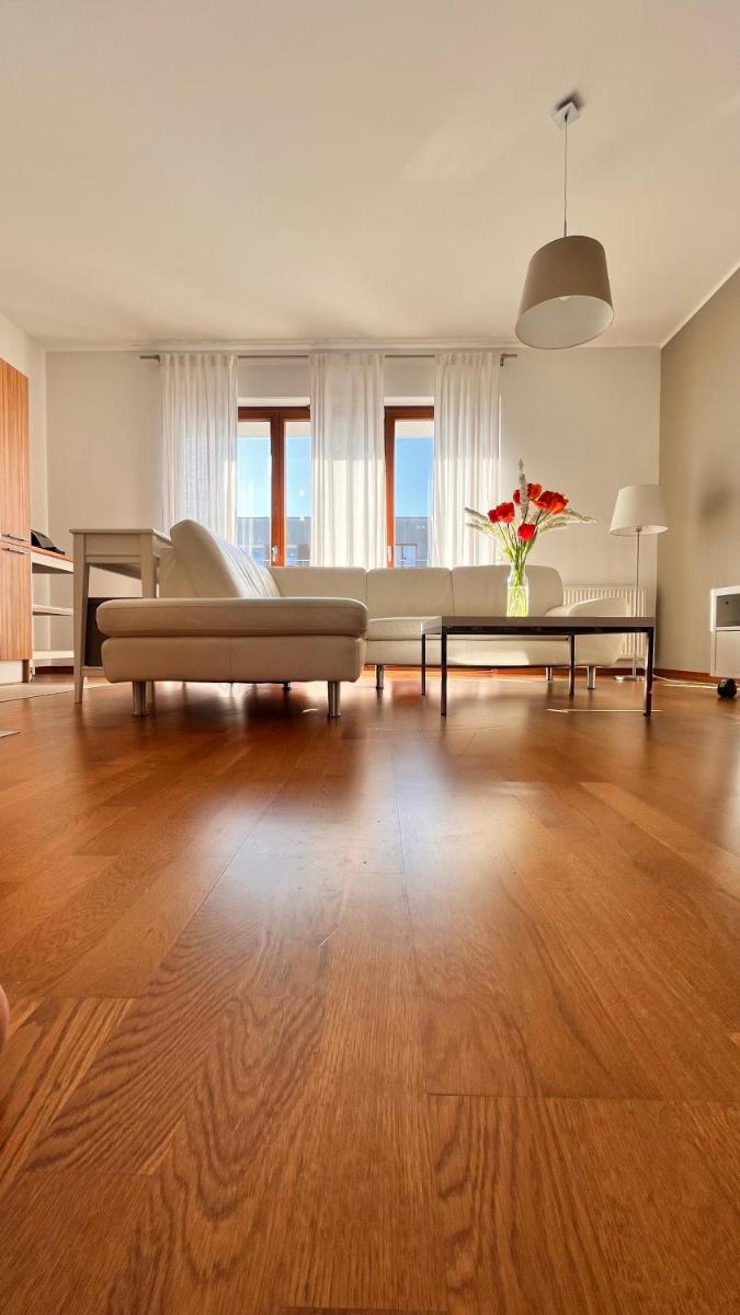 Mercury two-bedroom apartment & parking - Housity