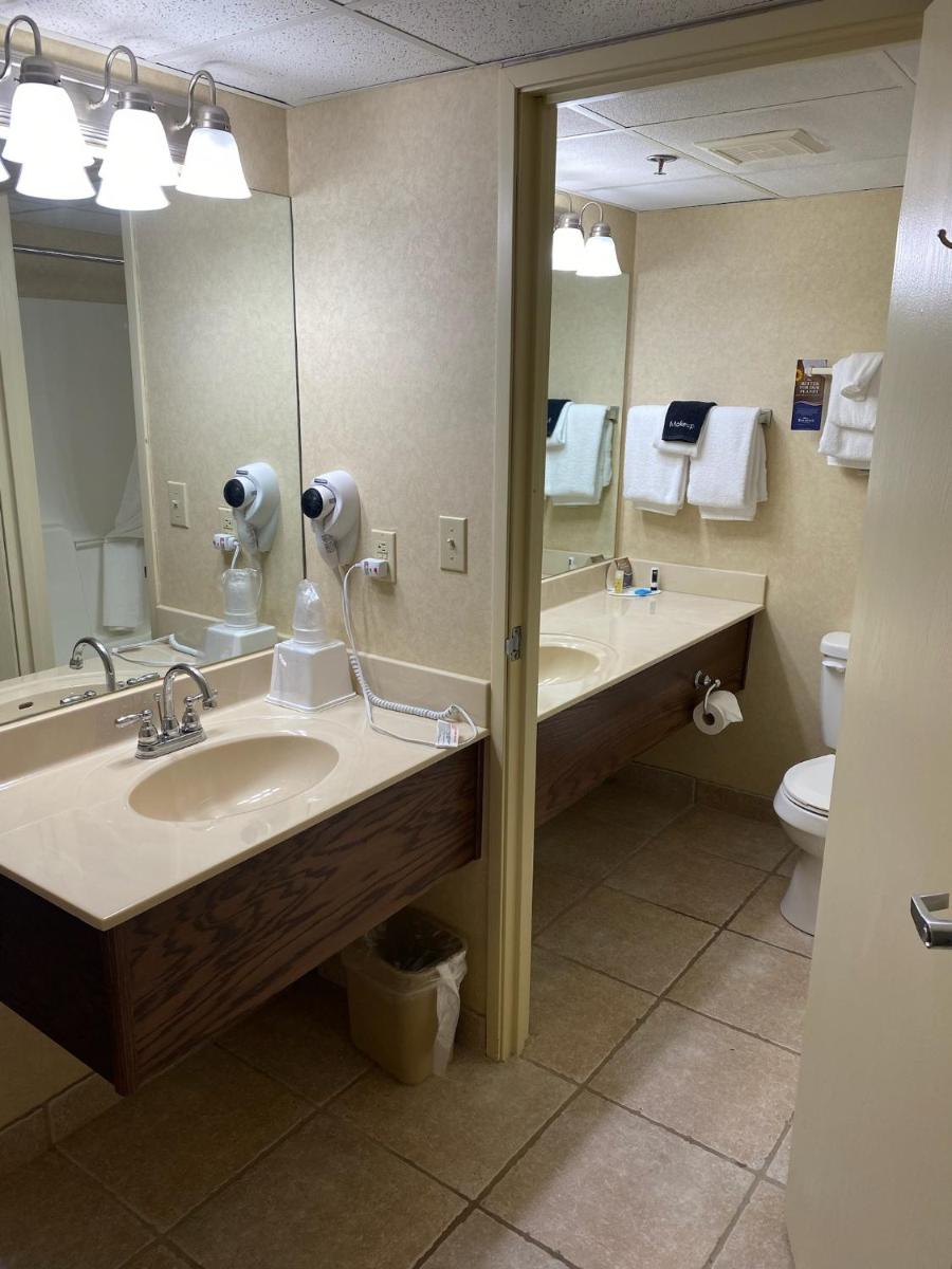 The Boardwalk Inn - Housity