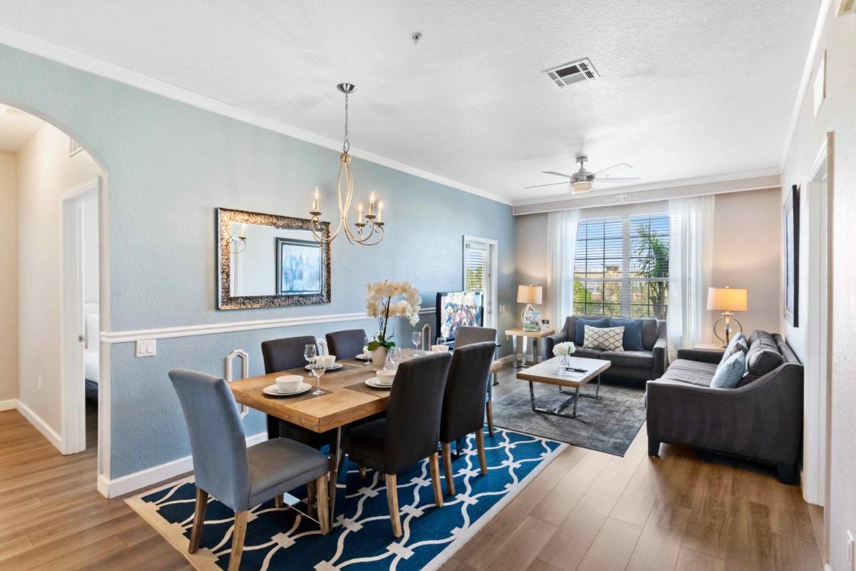 Modern Vista Cay Condo, near Universal Studios - Housity