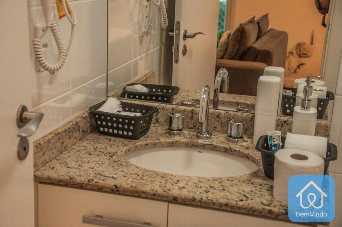 Apartamento completo ao lado do Salvador Shopping - Housity