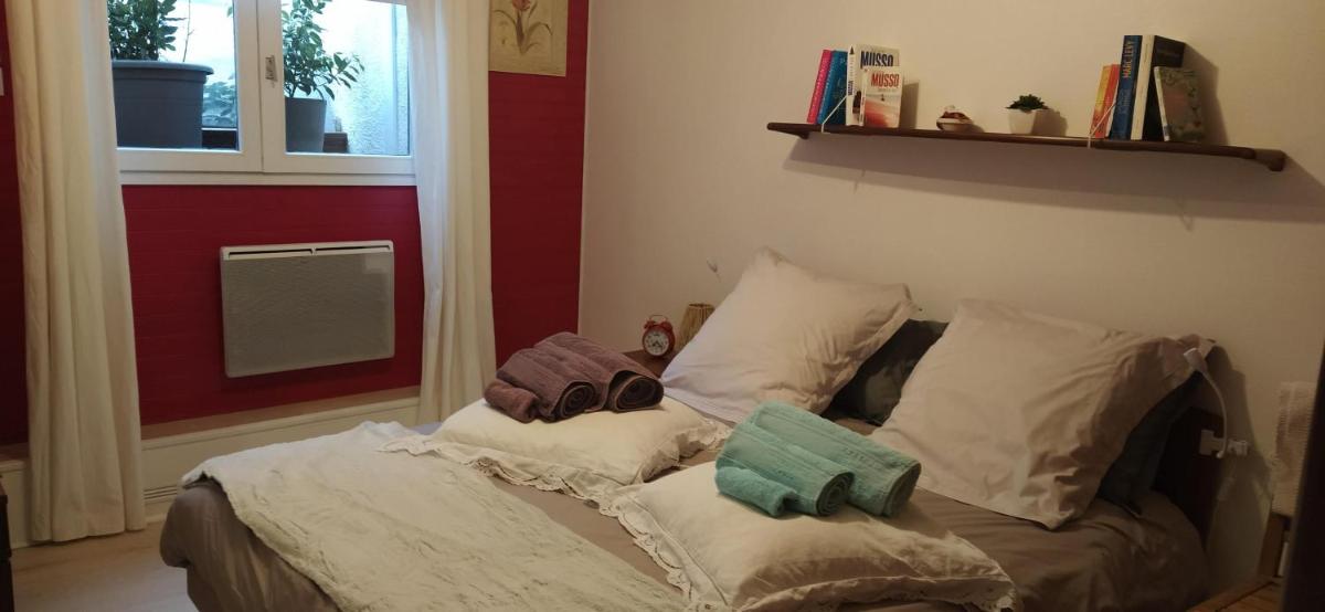 GITE DE CHARME PLEINE NATURE - Housity