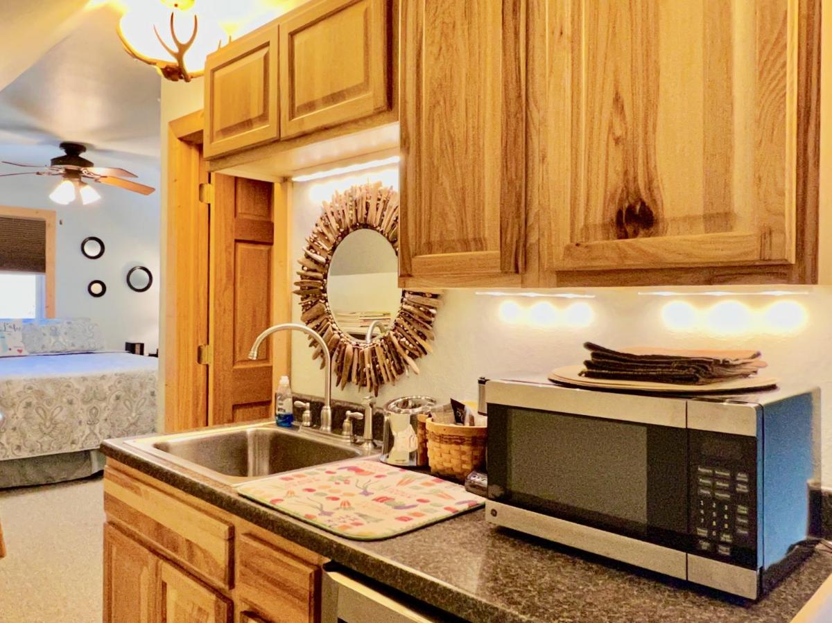 The Torch Lake Bed and Breakfast - Housity