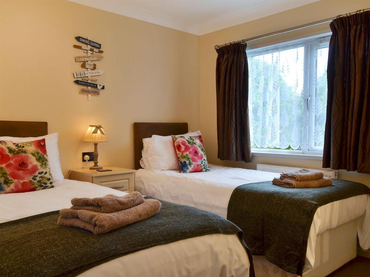 Apple Blossom - Housity