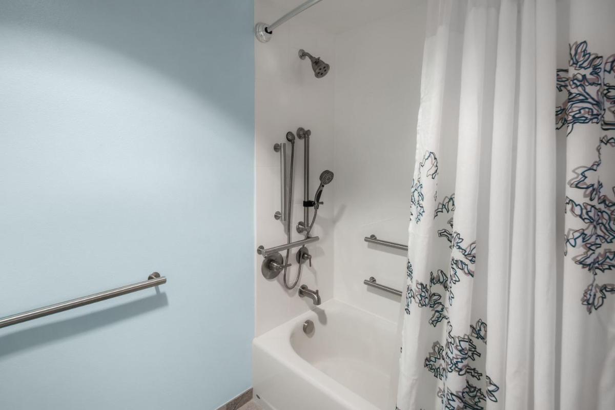 Residence Inn Portland Downtown/RiverPlace - Housity