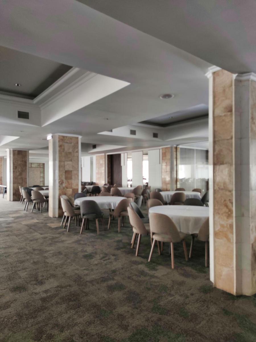 Oaza Hotel - Housity