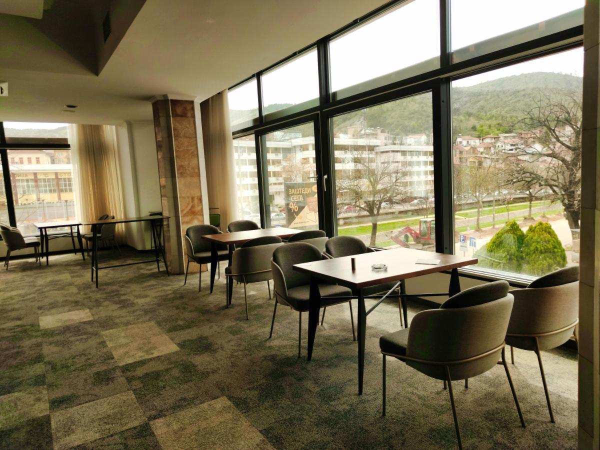 Oaza Hotel - Housity