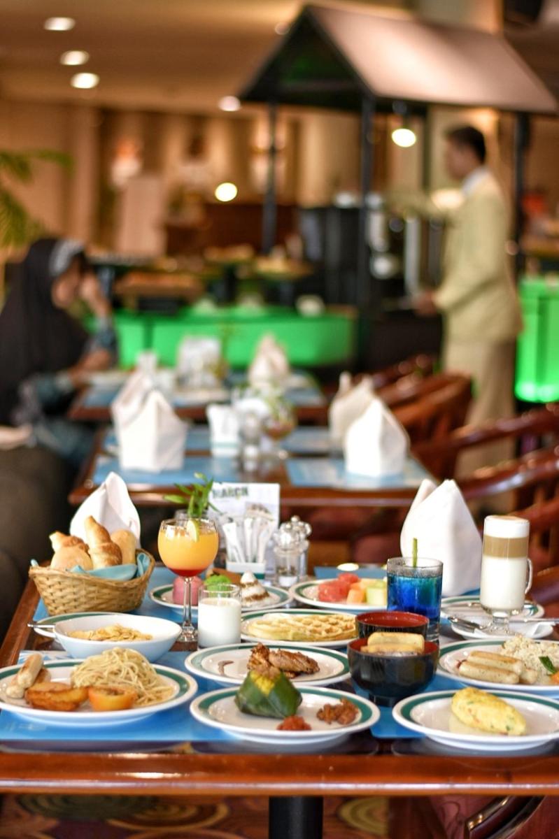 Prime Plaza Hotel Purwakarta - Housity